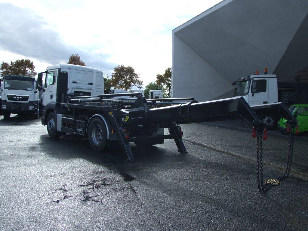 Спецавтолэнд - Кран-манипулятор – MAN TGS 18.360 4x2 грузовик-бункеровоз с устройством для погрузки контейнера крюком, НОВЫЙ