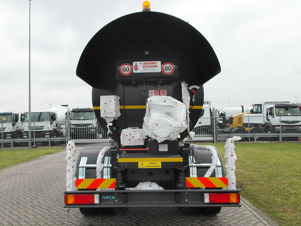 Спецавтолэнд - Полуприцепы-цистерны для сыпучих грузов – Iveco EUROCARGO ML180E28 4x2 битумовоз с распылителем, НОВЫЙ