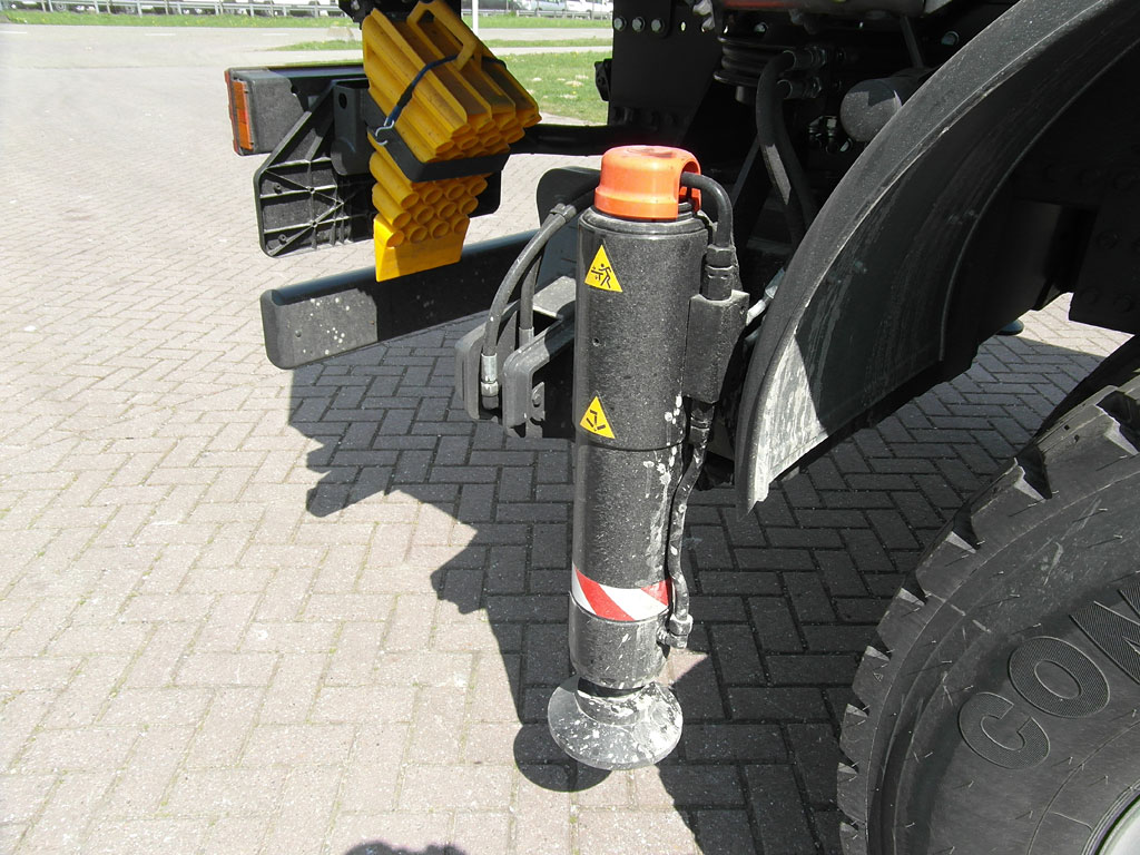 Спецавтолэнд - Кран-манипулятор – Mercedes ACTROS 4150-AK 8x8 бортовая платформа с КМУ PM, НОВЫЙ